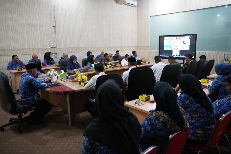 Rakor Pengendalian Inflasi Daerah dan Persiapan Angkutan Lebaran 2025 secara virtual di Command Center Lt.2, Senin (17/2/2025). (Diskominfotik Lampung)
