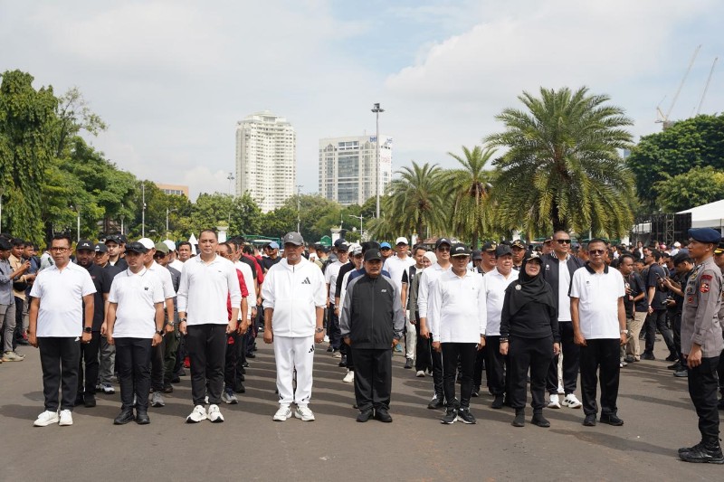 Wali Kota dan Wakil Wali Kota Bandarlampung terpilih, Eva Dwiana dan Deddy Amarullah mengikuti geladi bersih pelantikan di halaman Monas, Gambir, Jakarta Pusat, Rabu (19/2/2025). (Istimewa)