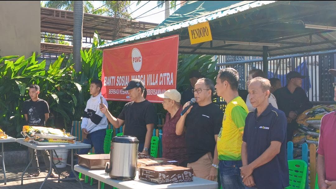 P3VC menyalurkan bantuan beras kepada masyarakat sekitar