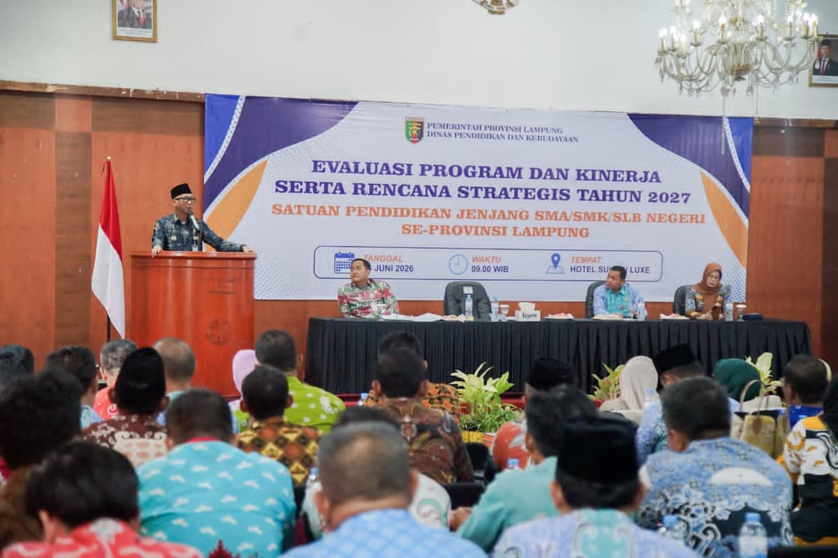 Gubernur Mirza hadiri Evaluasi Program dan Kinerja serta Rencana Strategis 2027 SMA/SMK/SLB Negeri di Hotel Soeltan Luxe