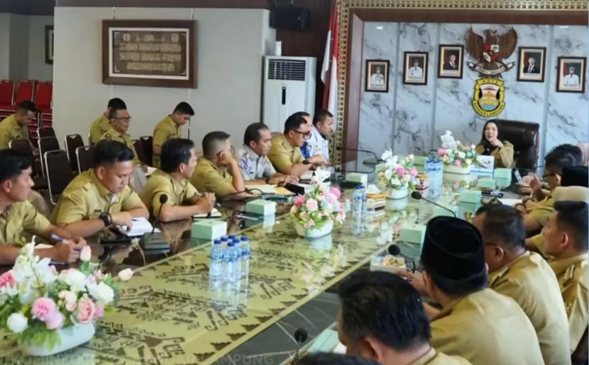 Wali Kota Eva Dwiana pimpin rakor Satgas dan Camat siapkan HUT Bandarlampung 2026