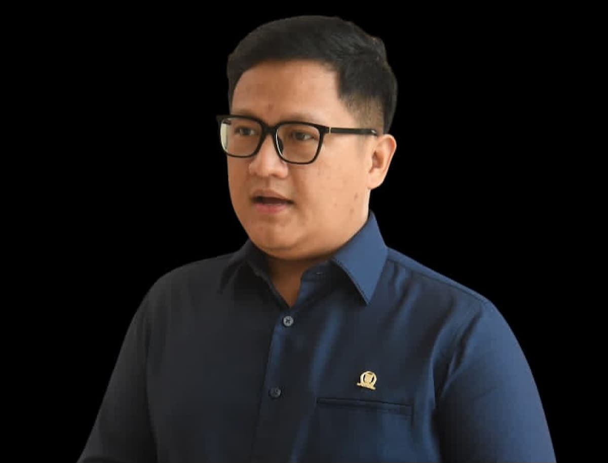 Ahmad Giri Akbar