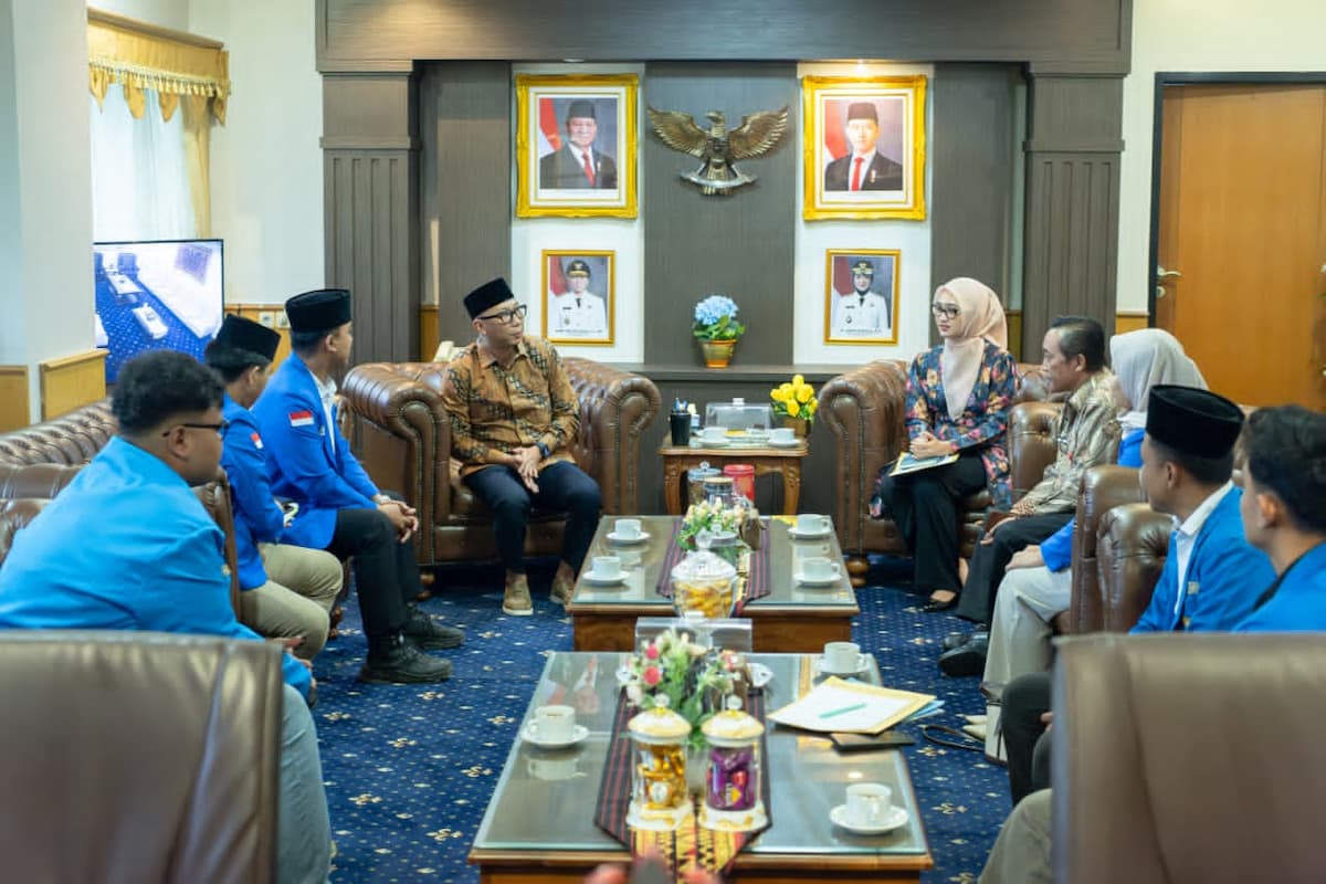 Gubernur Lampung bersama Wagub menerima audiensi PMII Bandarlampung di Ruang Kerja Wagub