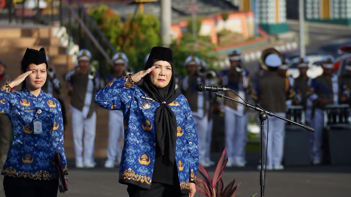 Wali Kota Eva Dwiana memimpin upacara Hari Lahir Pancasila