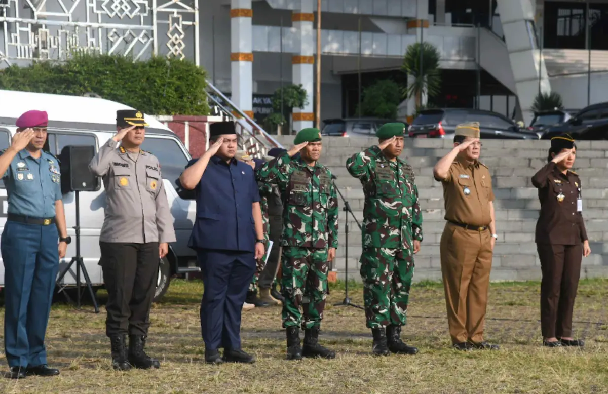 Anggota Komisi I DPRD Lampung M. Rahmat Visa Ridi Arifin hadiri upacara bulanan Forkopimda Lampung di Lapangan Korpri, Kantor Gubernur Lampung