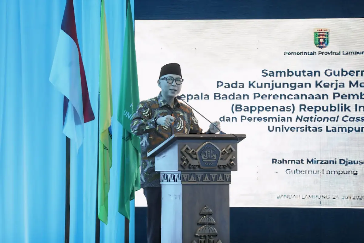 Gubernur Lampung Rahmat Mirzani Djausal memberikan sambutan saat peluncuran National Cassava Center di Unila