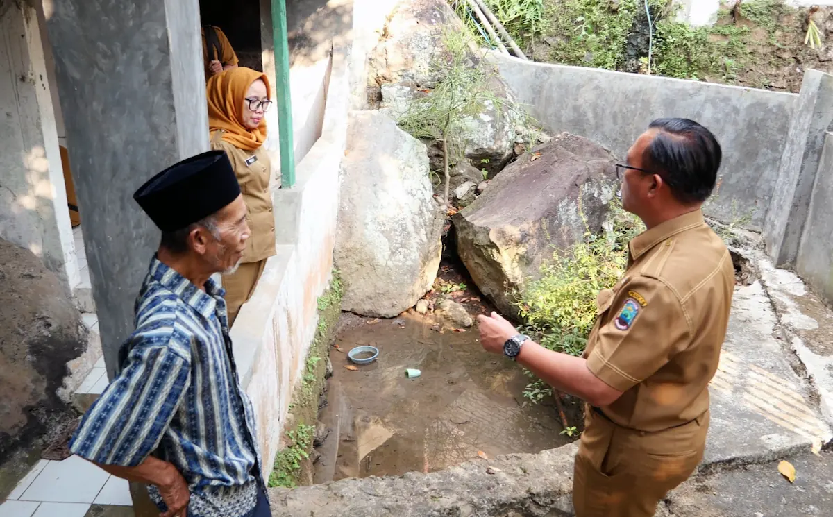 Situs Sumur Kumbang di Desa Sumur Kumbang, Kecamatan Kalianda