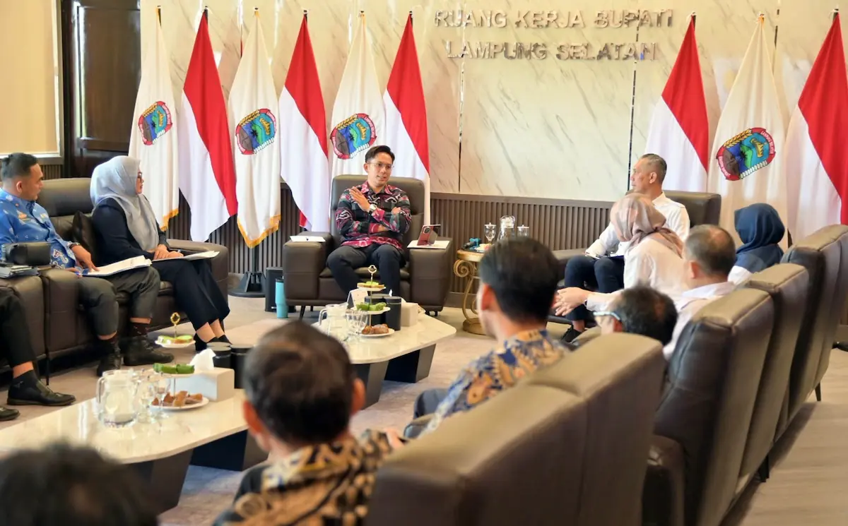 Bupati Lamsel Radityo Egi Pratama beraudiensi bersama Kepala BPBPK Lampung membahas implementasi LLTT