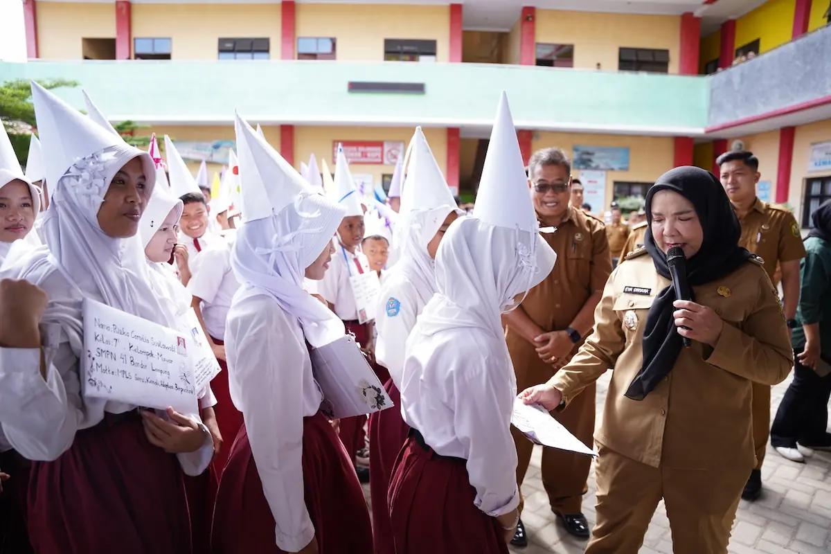 Walikota Bandarlampung Eva Dwiana saat menyapa peserta didik baru