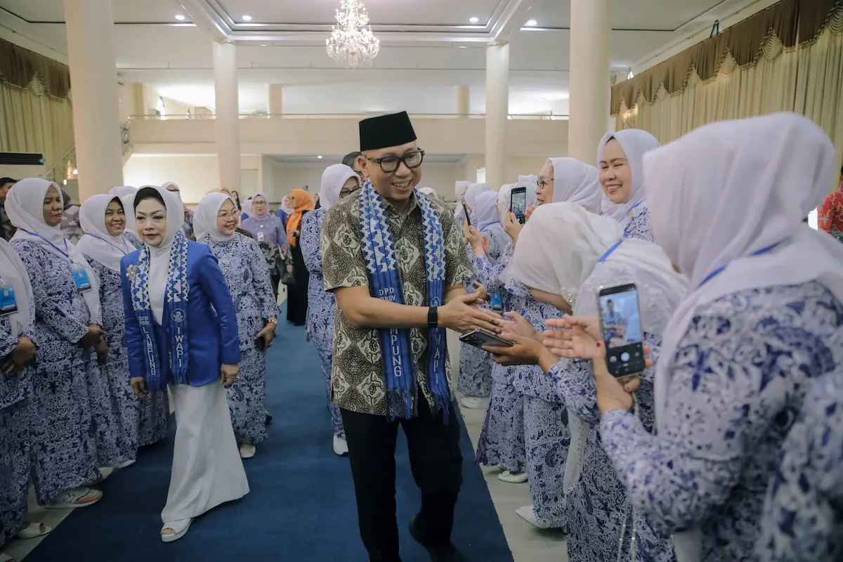 Gubernur Lampung Rahmat Mirzani Djausal menghadiri Rakerda IV DPD IWAPI Lampung 2026 di Gedung Graha Surya, Bandarlampung