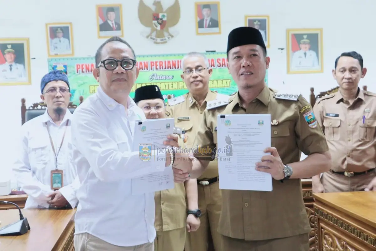 Pemkab Pesisir Barat bersama Balai TNBBS meneken Perjanjian Kerja Sama