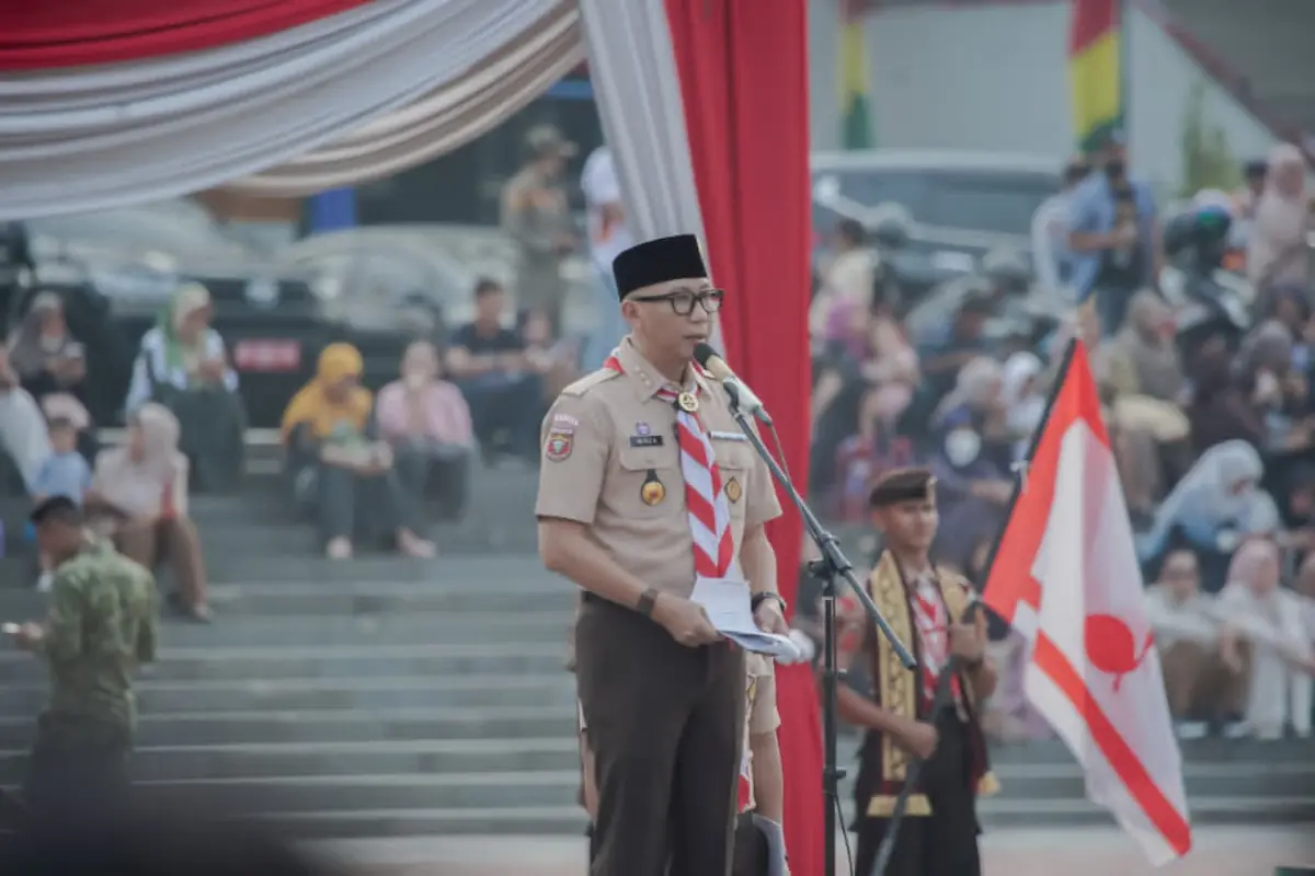 Gubernur Lampung Rahmat Mirzani Djausal melepas kontingen Kwarda Lampung peserta Jamnas XII 2026 di Lapangan Korpri