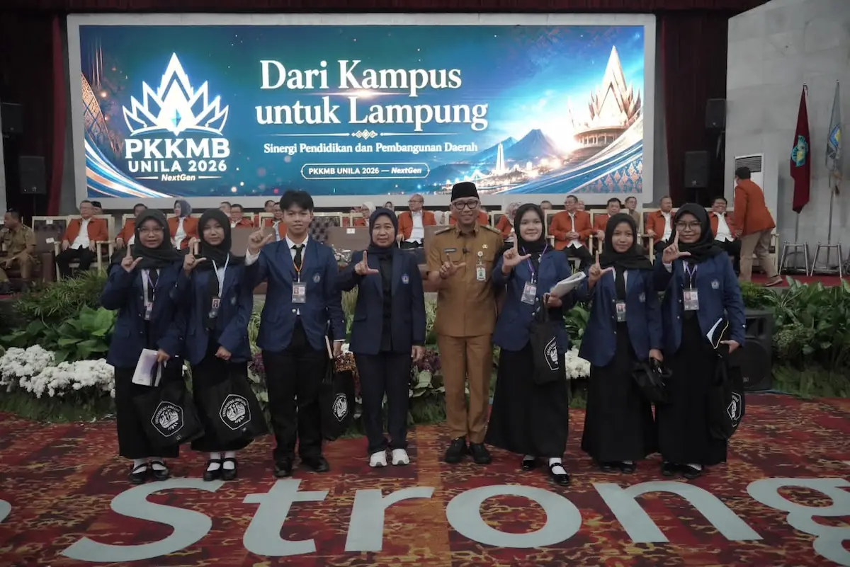 Gubernur Lampung Rahmat Mirzani Djausal menghdiri program PKKMB Unila 2026 di Gedung Serbaguna Unila