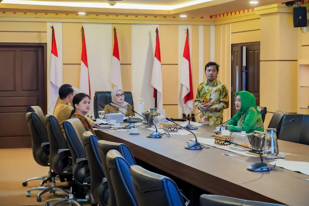 Wagub Lampung Jihan Nurlela menerima audiensi Yayasan Muda Inspirasi Restorasi Zakat Alam di Kantor Gubernur Lampung
