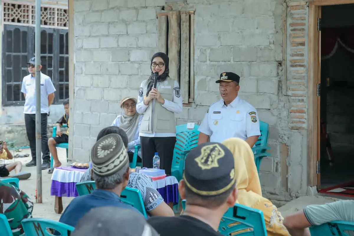 Wagub Lampung Jihan Nurlela meninjau rumah calon penerima Program BSPS di Kampung Sumber Baru, Lampung Tengah
