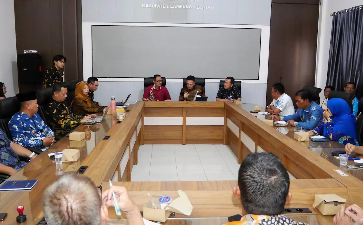 Rapat Pendampingan dan Penilaian Desa Antikorupsi di Aula Kantor Inspektorat Lamsel