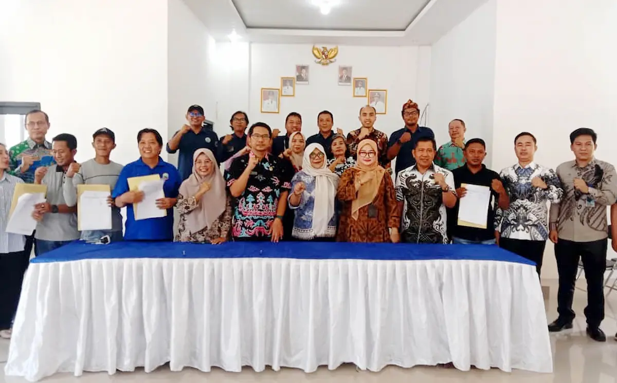 Enam BUMDes meneken kerja sama dengan 11 SPPG di Aula Kantor Kecamatan Candipuro, Lamsel