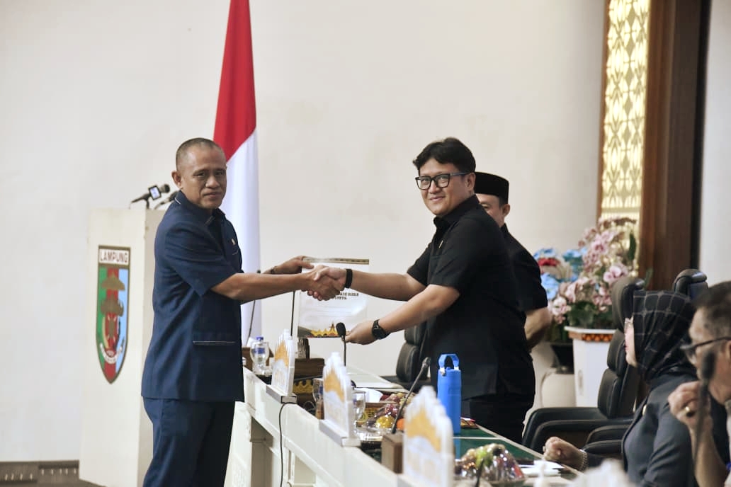 DPRD Lampung menetapkan 28 Raperda dalam Propemperda 2027 dalam Rapat Paripurna