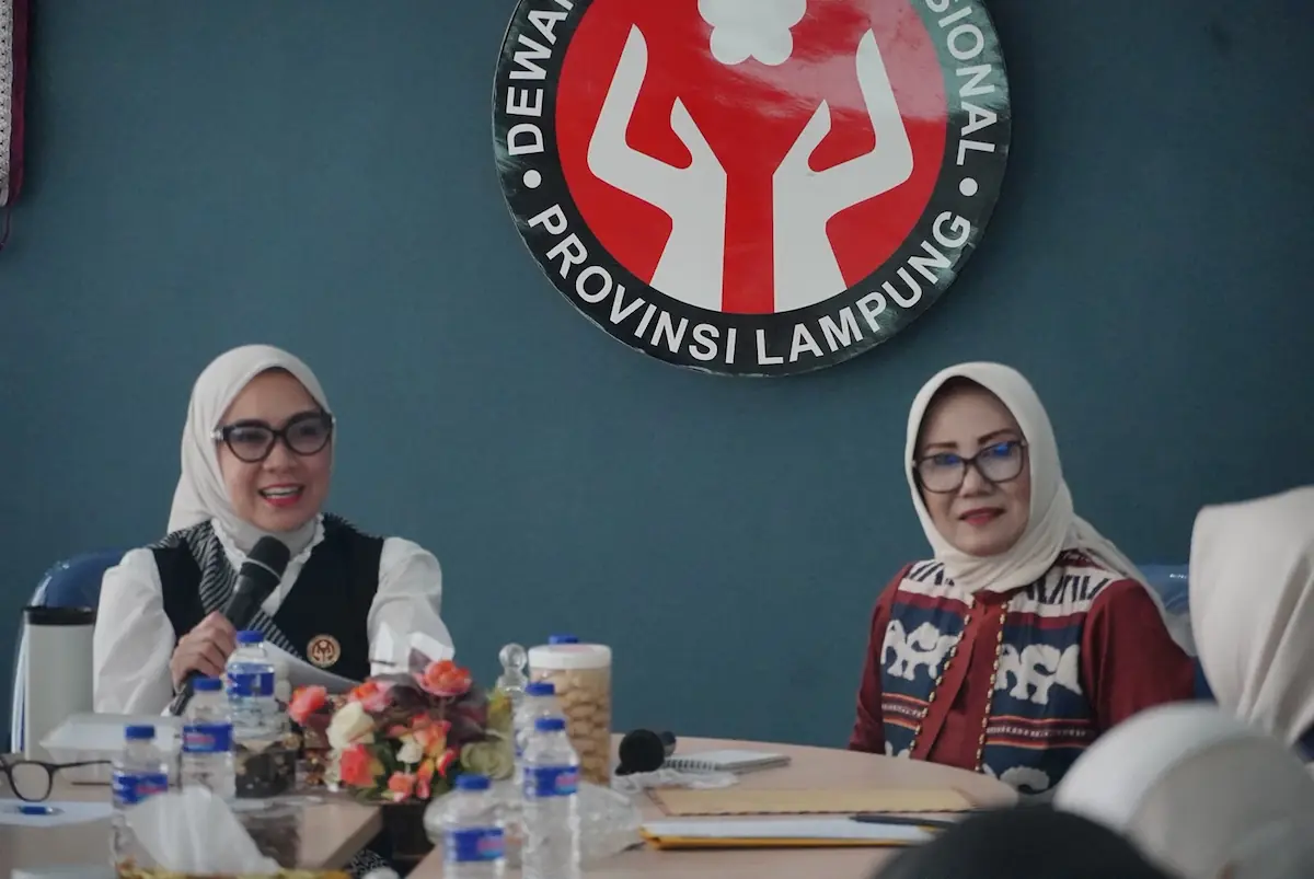 Ketua Dekranasda Lampung Purnama Wulan Sari Mirza terima audiensi APPMI di Ruang Rapat Dekranasda