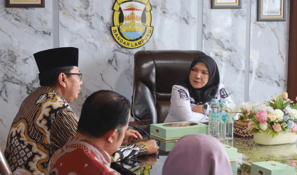 Wali Kota Bandarlampung Eva Dwiana menerima audiensi Rektor UIN RIL Wan Jamaluddin di Ruang Rapat Wali Kota