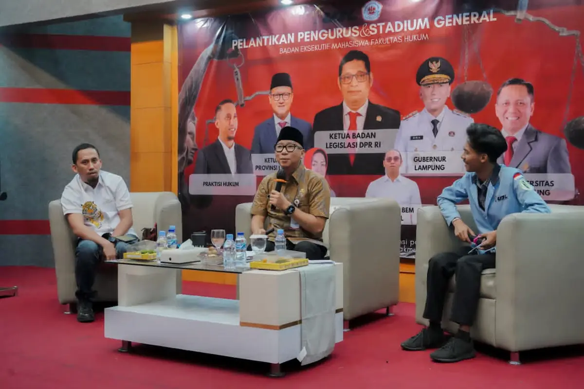 Gubernur Lampung Rahmat Mirzani Djausal menjadi narasumber dalam Stadium Generale BEM FH UBL