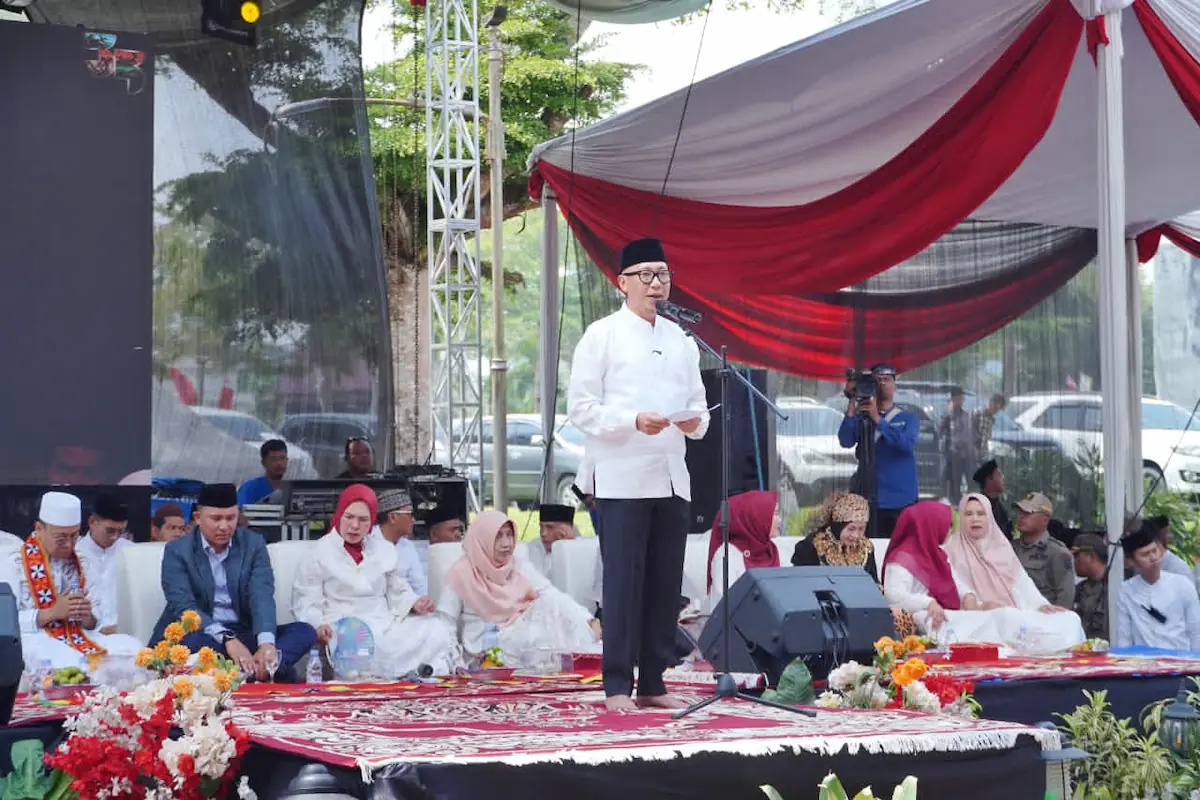 Gubernur Lampung Rahmat Mirzani Djausal menghadiri Pengajian Akbar Tasyakuran HUT ke-35 Lambar di Masjid Bintang Emas Islamic Center Sekuting Terpadu, Balik Bukit