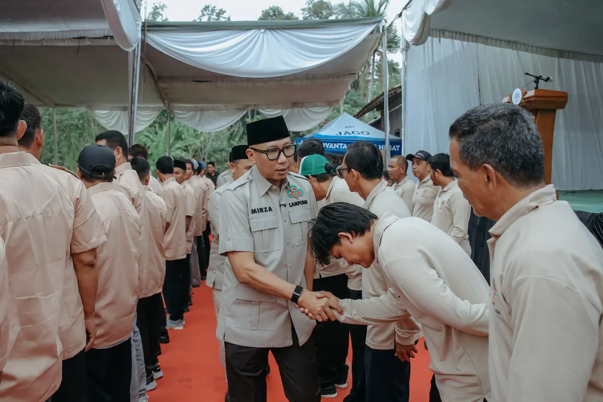 Gubernur Mirza menghadiri pelantikan PAC HKTI Lamsel 2026-2031 di Desa Gandri, Penengahan