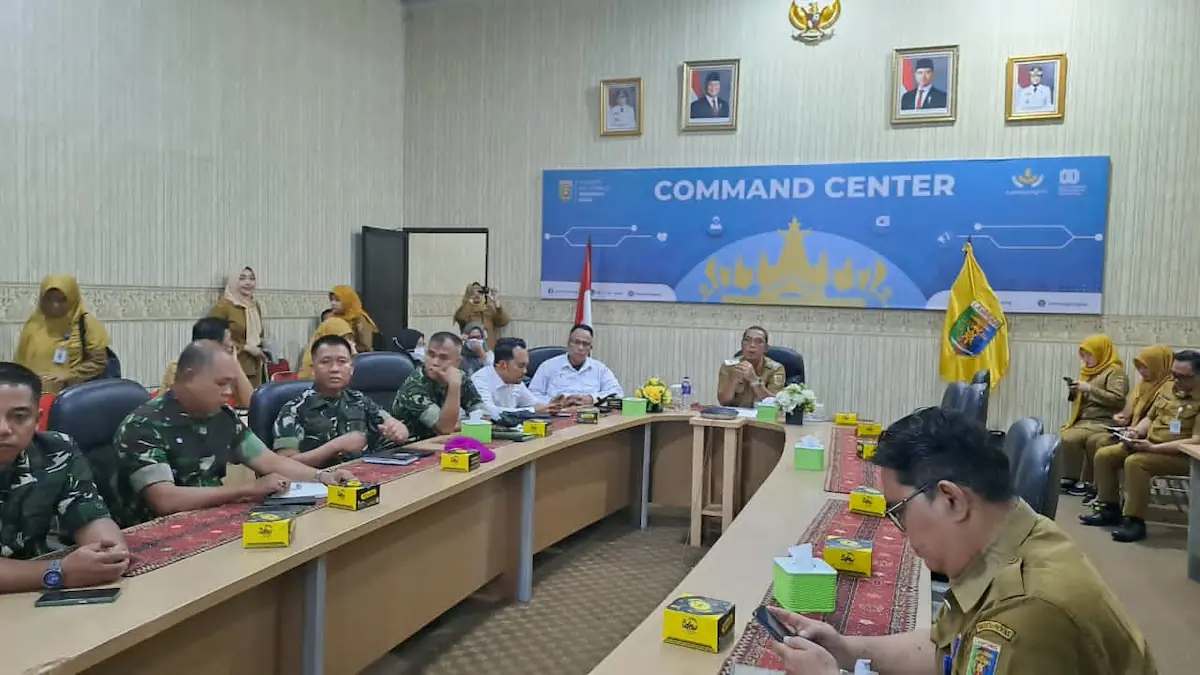 Pemprov Lampung mengikuti Rakor Pengendalian Inflasi Daerah 2026 secara virtual dari Ruang Command Center Diskominfotik Lampung