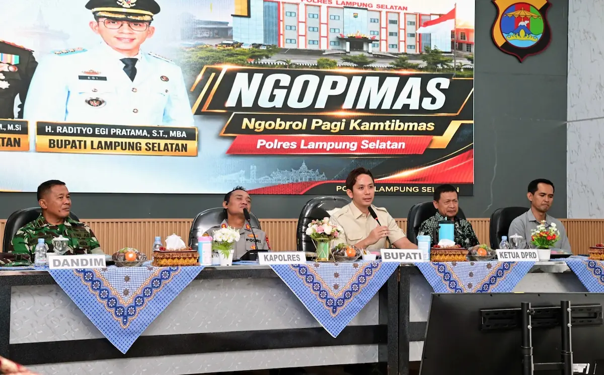 Bupati Radityo Egi Pratama menghadiri Ngopi Mas di Aula Raden Intan Mapolres Lamsel