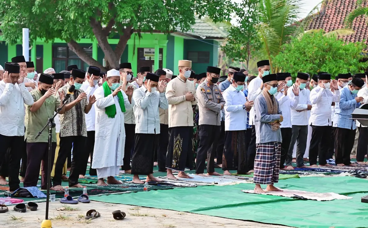 Pemkab Lamsel bersama Kemenag menggelar Salat Istisqa dan doa bersama di MAN 1 Lamsel