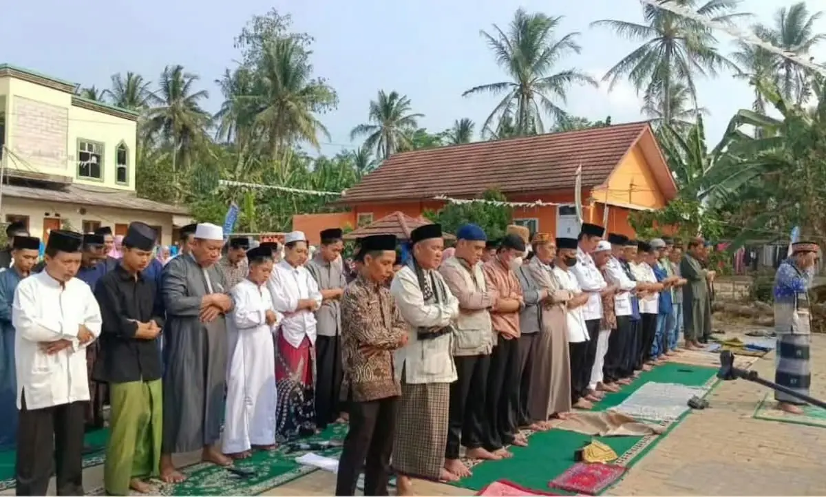 Pemkot Bandarlampung menggelar salat Istisqa dan doa bersama memohon hujan turun dan perlindungan abu vulkanik erupsi Anak Krakatau