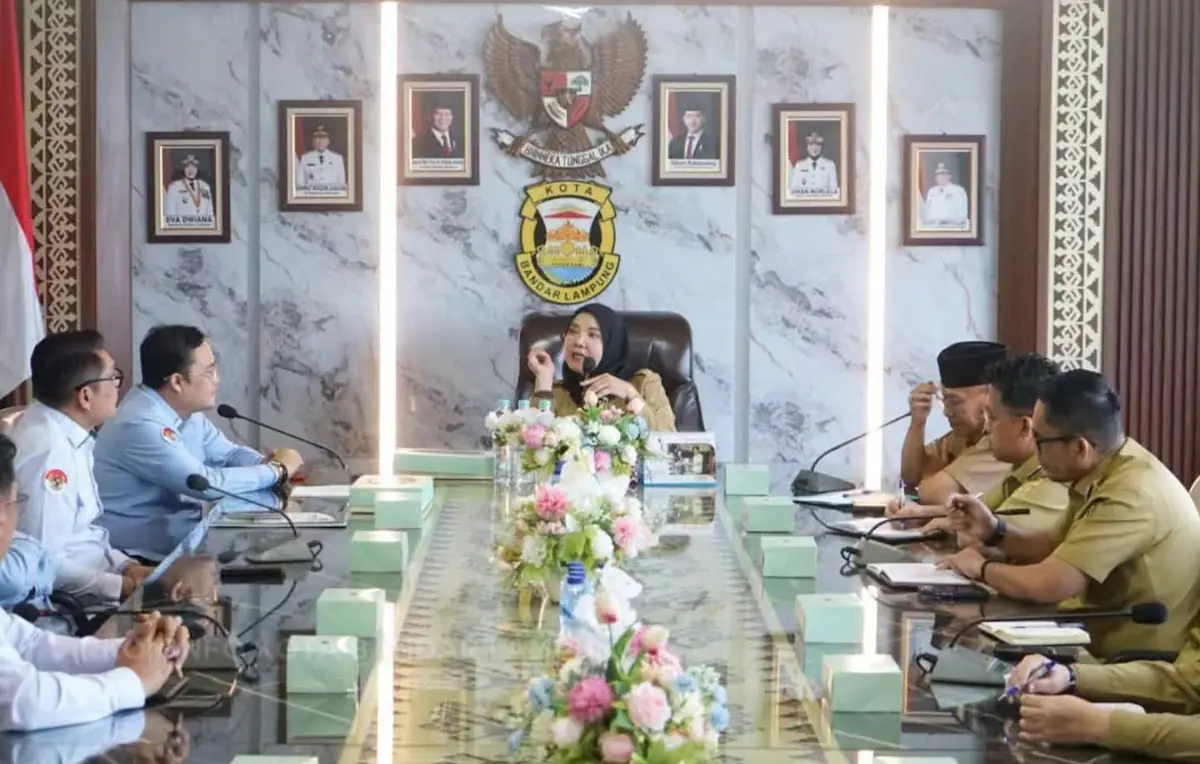 Wali Kota Bandarlampung Eva Dwiana menerima audiensi jajaran Kemenag Provinsi Lampung di Ruang Rapat Wali Kota
