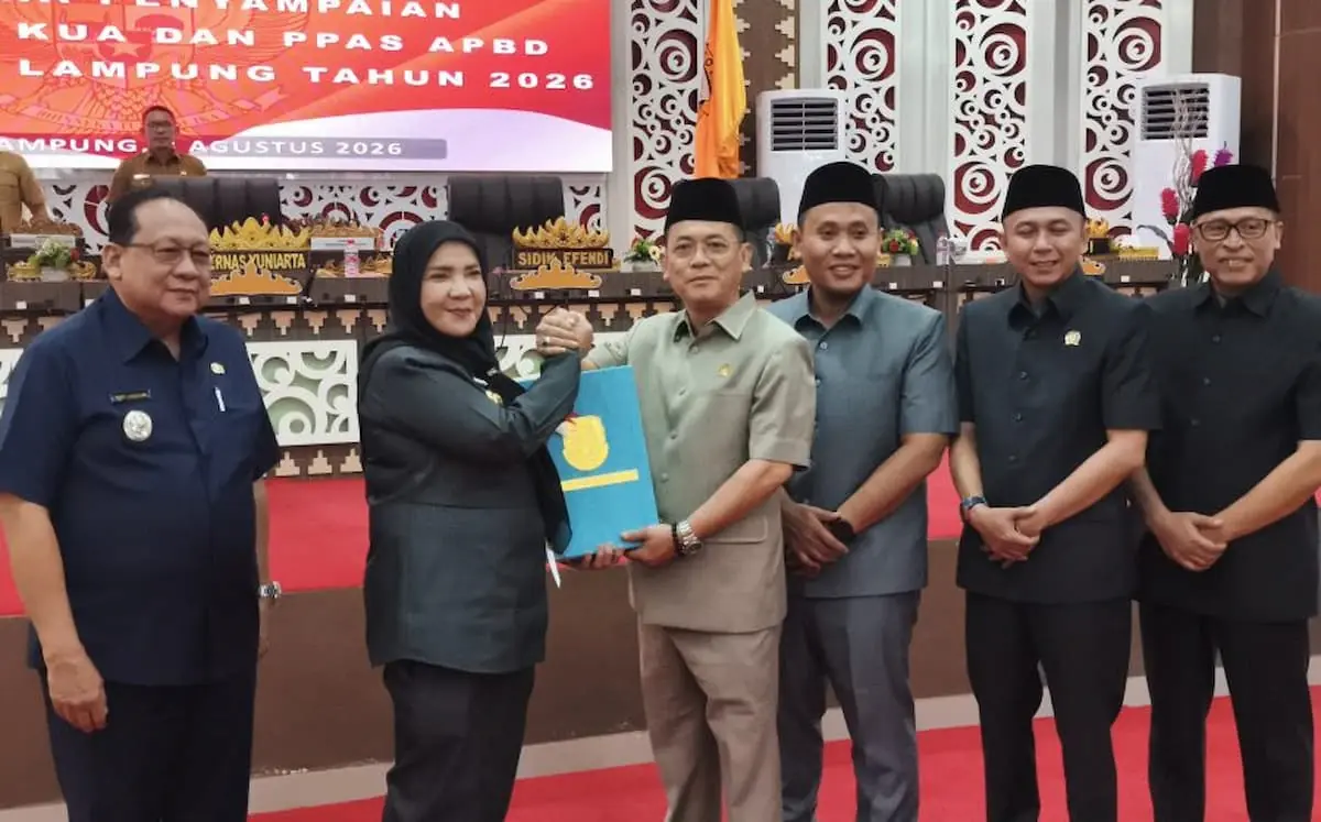Wali Kota Bandarlampung Eva Dwiana saat menyampaikan rancangan KUA-PPAS Perubahan APBD 2026 di rapat paripurna DPRD