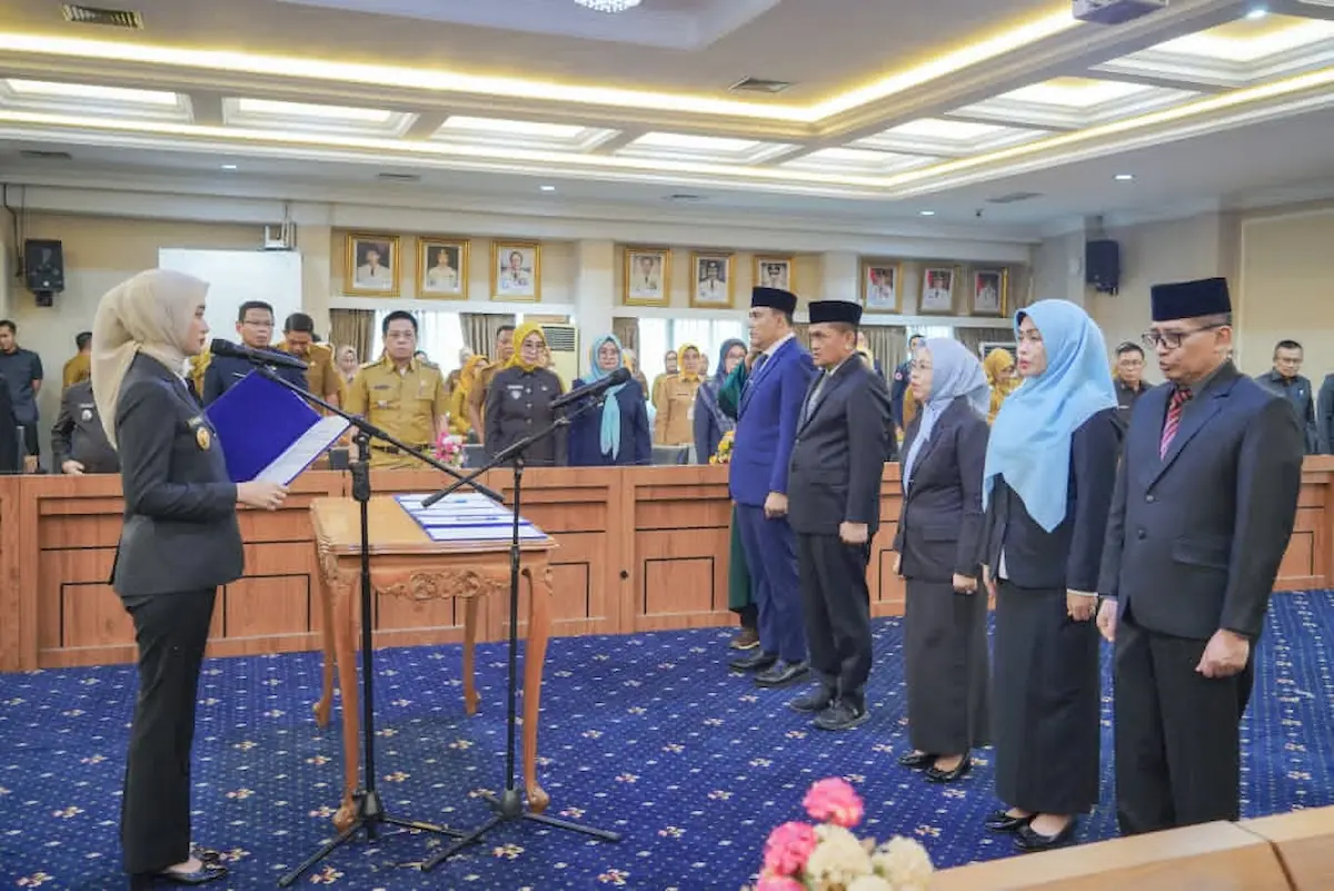 Wagub Lampung Jihan Nurlela melantik Pejabat Pimpinan Tinggi Pratama dan Pejabat Administrator di Ruang Rapat Utama Kantor Gubernur