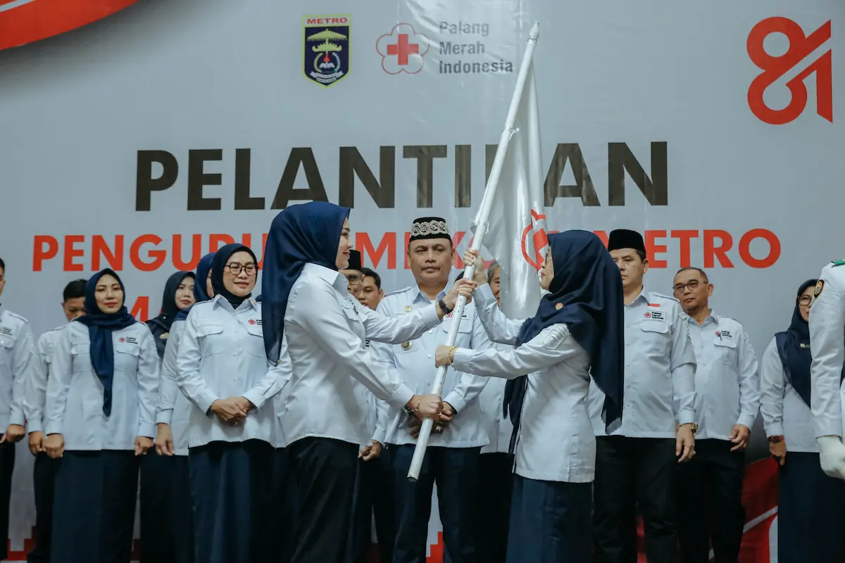 Ketua PMI Lampung Purnama Wulan Sari Mirza melantik Pengurus PMI Kota Metro 2026–2031 di Gedung Sesat Agung Bumi Sai Wawai, Metro