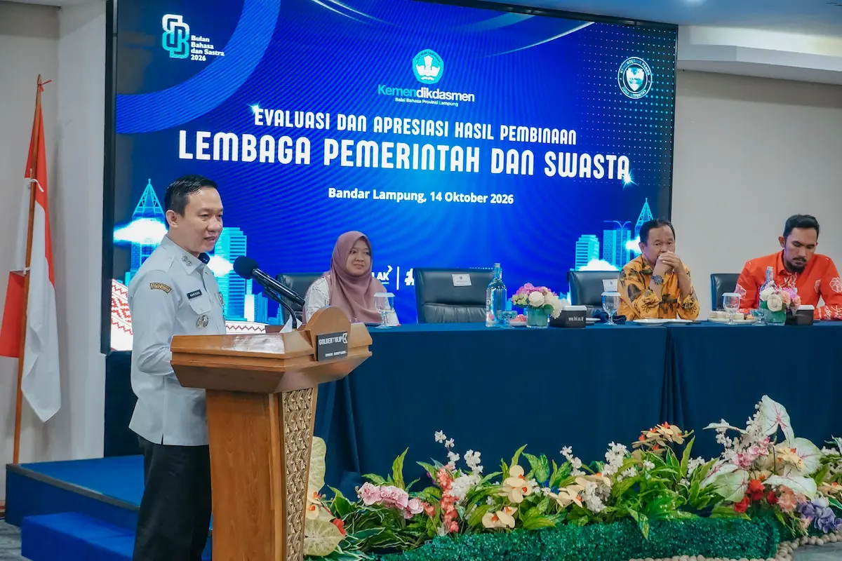 Sekdaprov Lampung Marindo Kurniawan menghadiri Evaluasi dan Apresiasi Hasil Pembinaan Lembaga Pemerintah dan Swasta di Hotel Golden Tulip Springhill Lampung