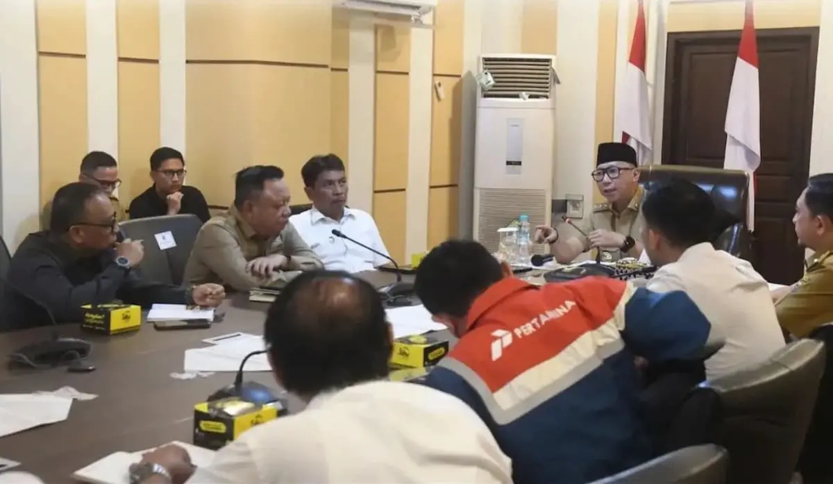 Rapat koordinasi lintas sektor terkait penyaluran BBM bersubsidi di Ruang Sakai Sambayan, Kantor Gubernur Lampung